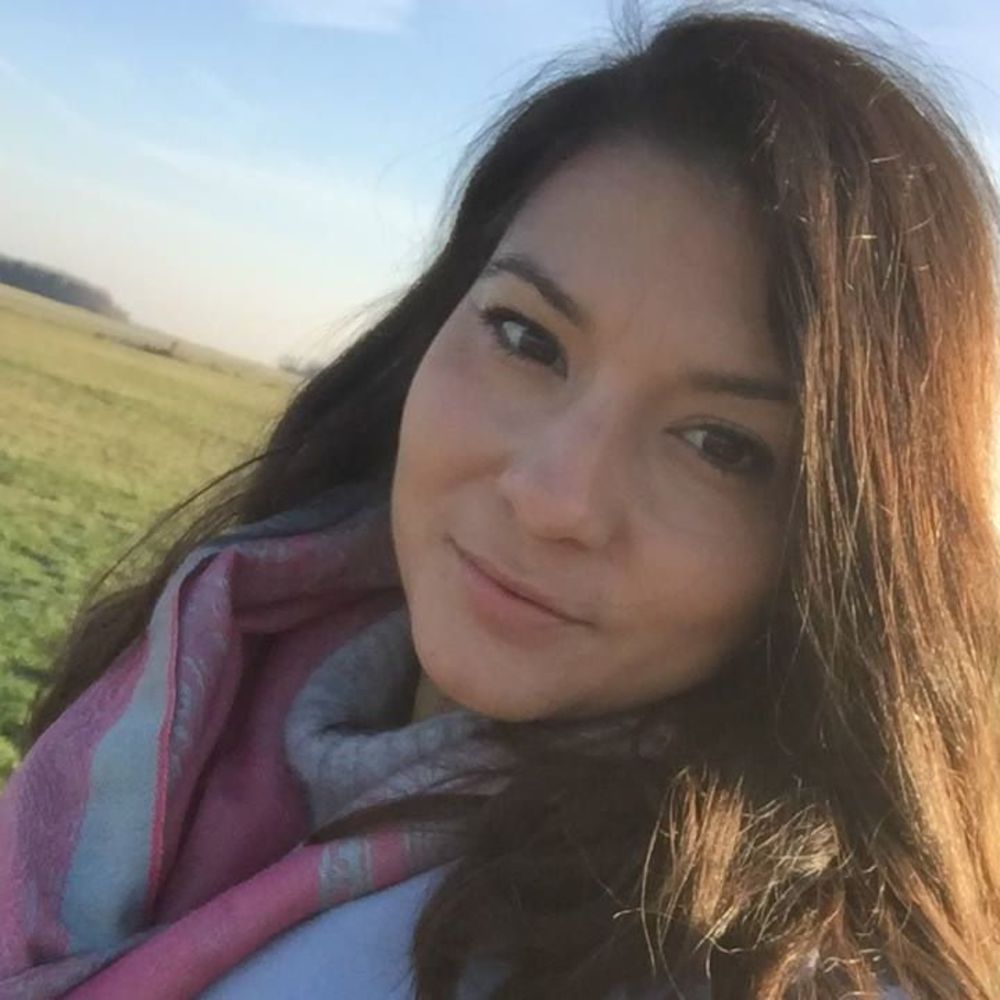 Meet your Posher, Crystal